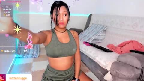 Snapshot of suzzann_rugg chatting on December 17, 11:27 pm suzzann_rugg online show from December 17, 11:27 pm