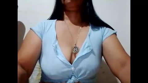 suzzie_hot online show from December 21, 8:10 pm