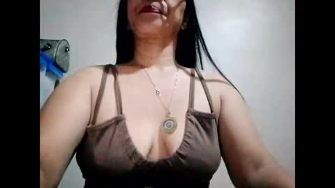 suzzie_hot online show from December 22, 11:11 am