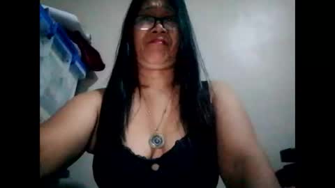 suzzie_hot online show from December 25, 12:37 pm