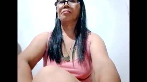 suzzie_hot online show from December 26, 9:47 pm