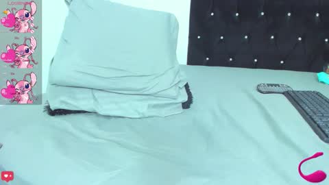 Snapshot of svetlana25 chatting on February 7, 10:46 pm Svetlana online show from February 7, 10:46 pm