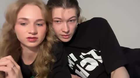 Snapshot of swaggaenjoyer chatting on April 15, 12:23 pm Denis and Mia online show from April 15, 12:23 pm