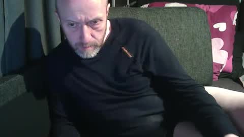 Snapshot of swartarn chatting on February 25, 12:20 am ArnSwart online show from February 25, 12:20 am