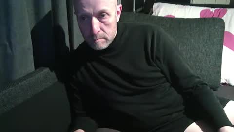 Snapshot of swartarn chatting on March 23, 12:58 am ArnSwart online show from March 23, 12:58 am