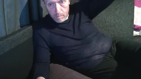 Snapshot of swartarn chatting on April 23, 8:00 pm ArnSwart online show from April 23, 8:00 pm