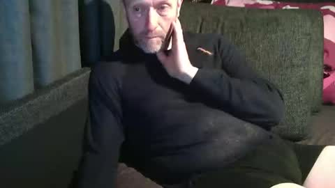 Snapshot of swartarn chatting on May 3, 6:58 pm ArnSwart online show from May 3, 6:58 pm