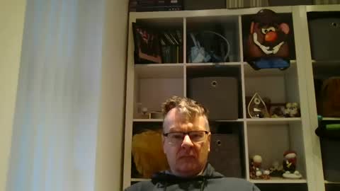 swchap1217 online show from February 12, 7:55 am
