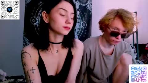 sweaties3 online show from November 22, 9:30 am