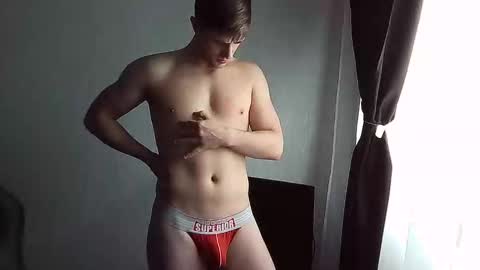 sweeeettt___ online show from September 28, 7:03 am