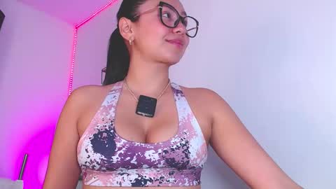 Snapshot of sweeet_amy chatting on September 20, 5:47 pm Amy IG sweeet amy0 online show from September 20, 5:47 pm