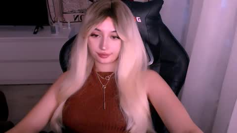 Snapshot of sweeet_baby0 chatting on October 22, 1:06 am Kate online show from October 22, 1:06 am