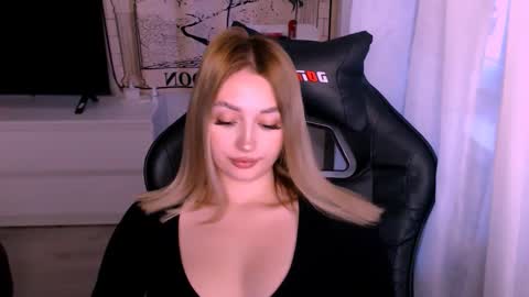 Snapshot of sweeet_baby0 chatting on October 28, 1:31 am Kate online show from October 28, 1:31 am