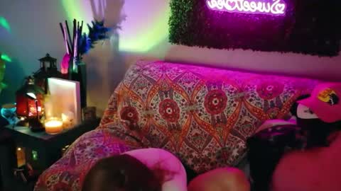 sweeetttea online show from June 23, 5:55 pm