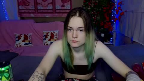 Haeyang  Torry online show from March 24, 6:24 pm