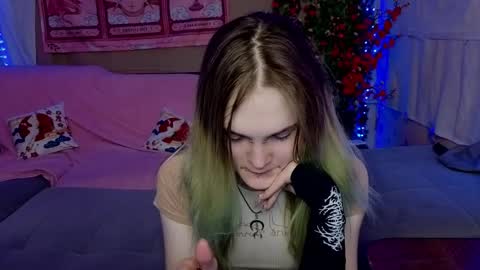 Haeyang  Torry online show from April 1, 3:20 pm