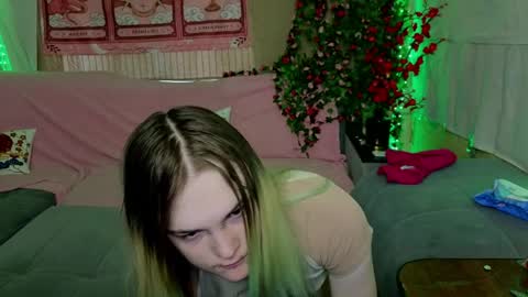 Haeyang  Torry online show from April 3, 7:39 am