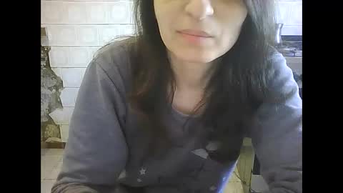 Snapshot of sweet4y0u chatting on April 16, 8:26 am sweet4y0u online show from April 16, 8:26 am