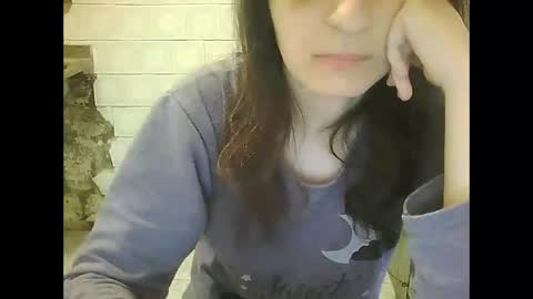 Snapshot of sweet4y0u chatting on April 17, 4:32 pm sweet4y0u online show from April 17, 4:32 pm