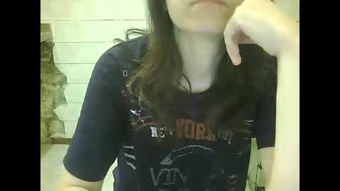 Snapshot of sweet4y0u chatting on April 25, 6:49 pm sweet4y0u online show from April 25, 6:49 pm