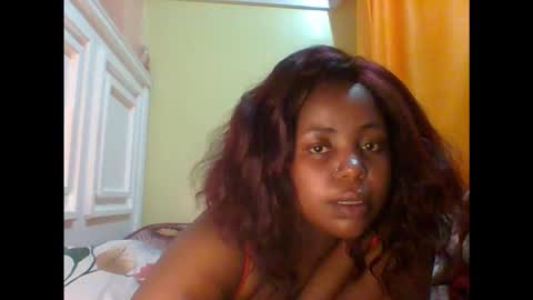 sweet52537 online show from November 10, 7:46 pm