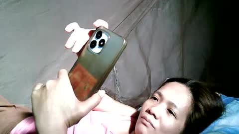 Snapshot of sweet818957 chatting on February 21, 6:18 am sweet818957 online show from February 21, 6:18 am