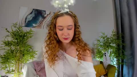 Monica  GTM 3MoTuWeFrSa 500pm-1000pm  online show from October 31, 12:55 am