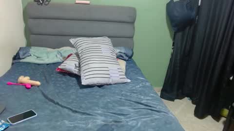 Snapshot of sweet__nikol chatting on February 26, 5:28 pm Nikol online show from February 26, 5:28 pm