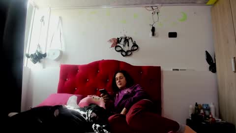 sweet__suck69bitch online show from January 4, 8:27 pm