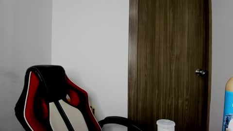 sweet__suck69bitch online show from February 22, 10:09 pm