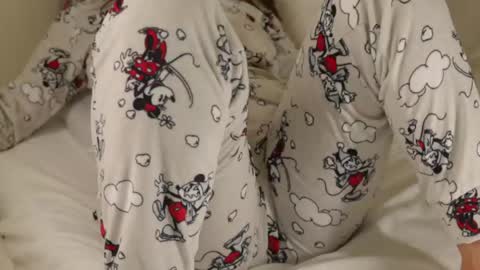 Snapshot of sweet_adelee chatting on April 28, 9:36 am free online show from April 28, 9:36 am