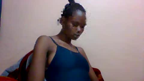 sweet_adora online show from February 11, 12:48 pm