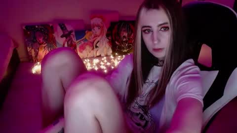 Alice online show from April 26, 5:54 pm