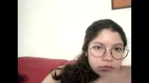 Snapshot of sweet_alicee__ chatting on March 22, 11:35 am Alice online show from March 22, 11:35 am