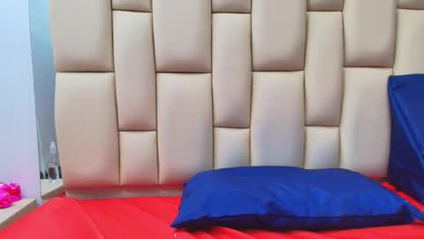 Amye  online show from November 18, 7:07 pm