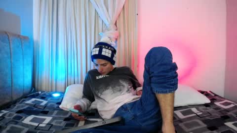 Snapshot of sweet_angels0 chatting on April 6, 1:03 am Andy online show from April 6, 1:03 am