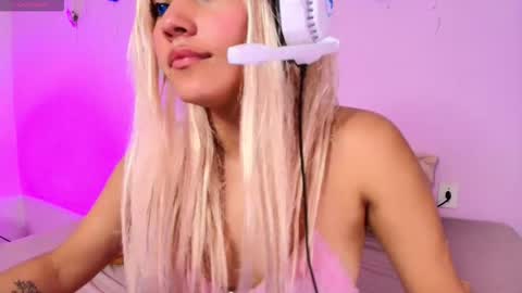 April sweet online show from January 13, 2:00 pm