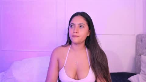 Snapshot of sweet_asheley chatting on April 18, 3:54 am Asheley online show from April 18, 3:54 am