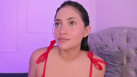 Snapshot of sweet_asheley chatting on April 21, 2:26 am Asheley online show from April 21, 2:26 am