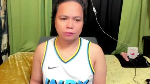 izza  izzasweet online show from May 19, 1:00 am