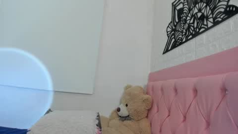 Ashley online show from January 31, 8:01 am