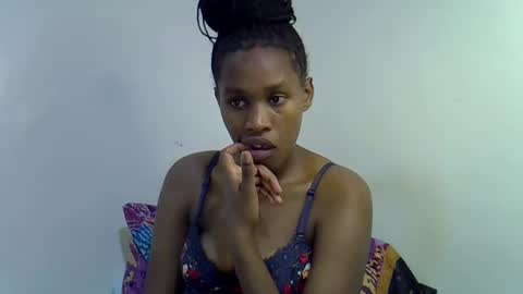 sweet_brown9 online show from October 9, 7:12 pm