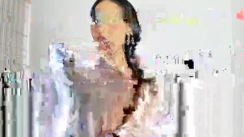 Snapshot of sweet_brunette88 chatting on April 24, 8:33 pm sweet_brunette88 online show from April 24, 8:33 pm