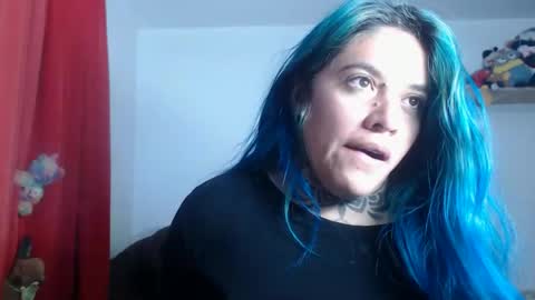 Bubbles online show from May 11, 1:22 am