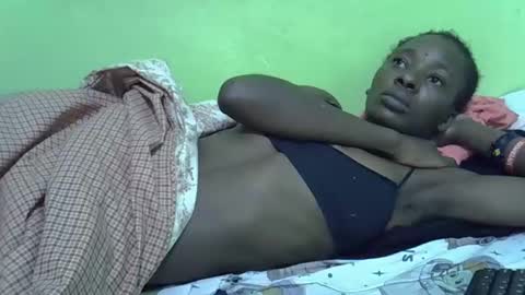 sweet_candie01 online show from December 17, 3:45 am