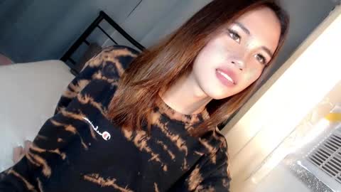 Snapshot of sweet_cassy12 chatting on May 11, 5:35 am sweet_cassy12 online show from May 11, 5:35 am