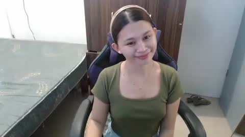 sweet_cassyxx online show from May 9, 12:32 pm