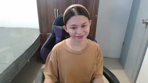 sweet_cassyxx online show from May 17, 10:11 am