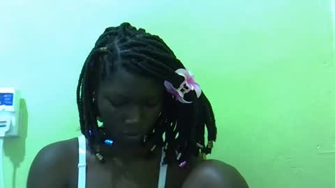 sweet_cherie1 online show from May 10, 4:50 am