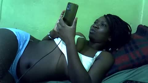 sweet_cherie1 online show from May 20, 5:35 am